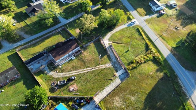 55 Tom Walker Ln, Coxs Creek, KY 40013