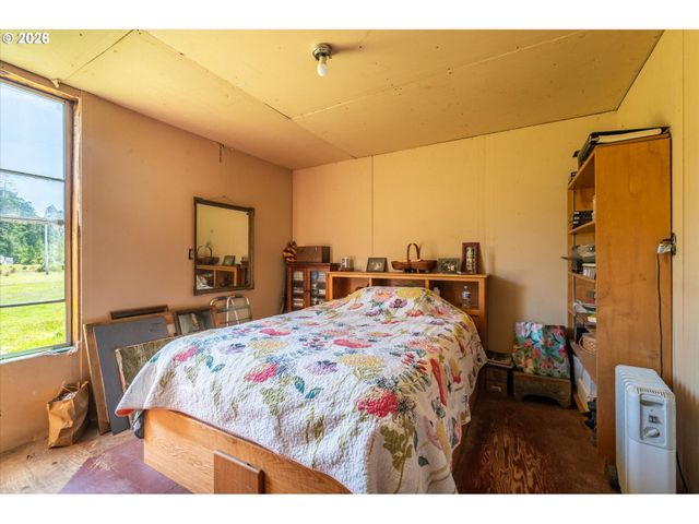 89371 HEMLOCK Ln, Bandon, OR 97411