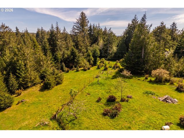 89371 HEMLOCK Ln, Bandon, OR 97411