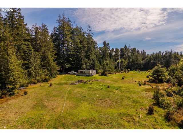 89371 HEMLOCK Ln, Bandon, OR 97411