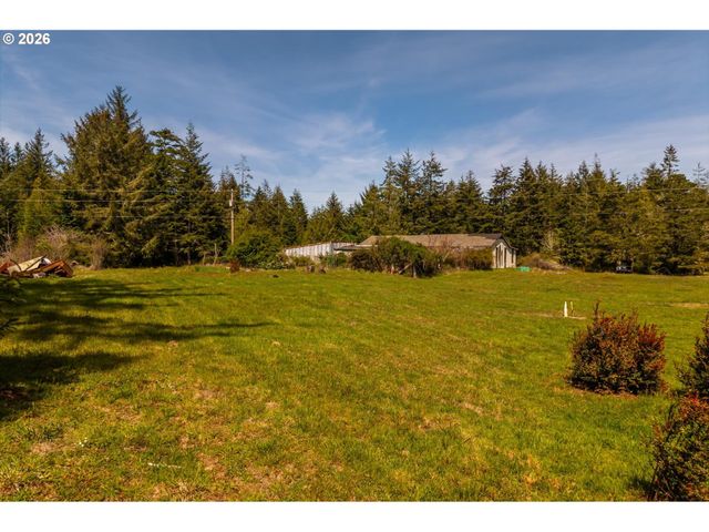89371 HEMLOCK Ln, Bandon, OR 97411
