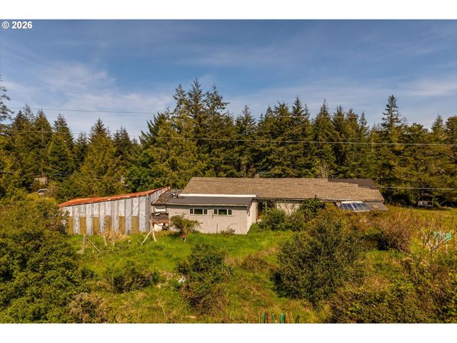 89371 HEMLOCK Ln, Bandon, OR 97411