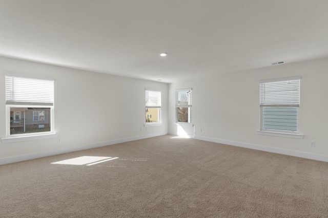 7994 Watercolour Lane, Ooltewah, TN 37363