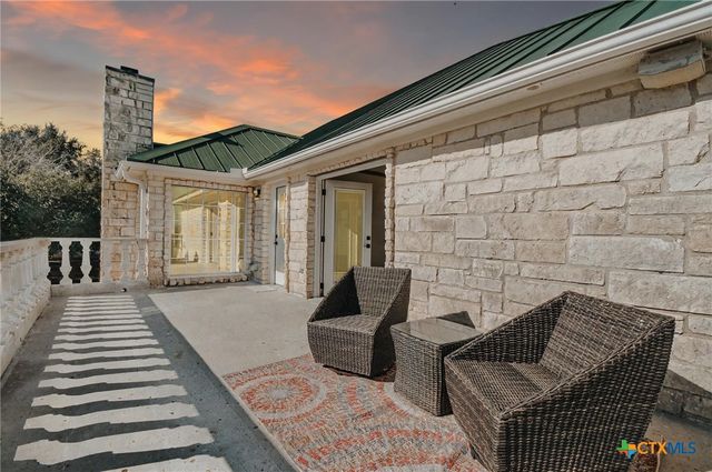 194 Panorama Lane, Victoria, TX 77905