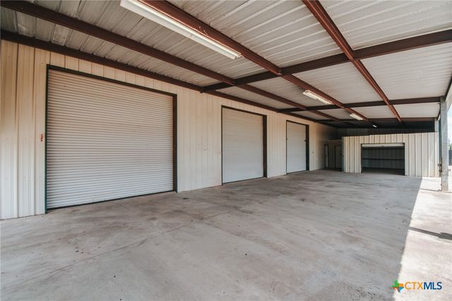 194 Panorama Lane, Victoria, TX 77905