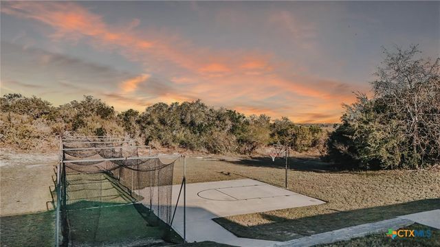 194 Panorama Lane, Victoria, TX 77905