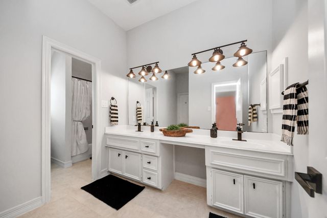 1155 Rustling Wind Lane, League City, TX 77573