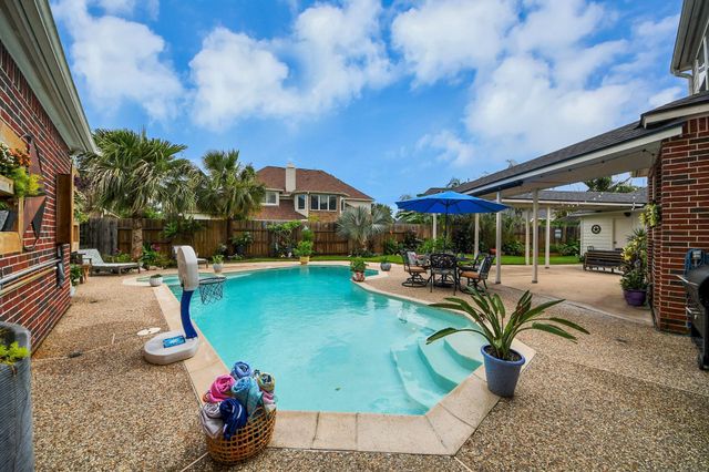 1155 Rustling Wind Lane, League City, TX 77573