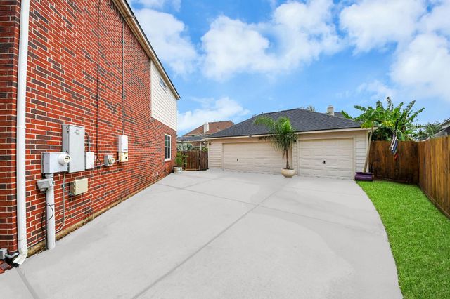 1155 Rustling Wind Lane, League City, TX 77573