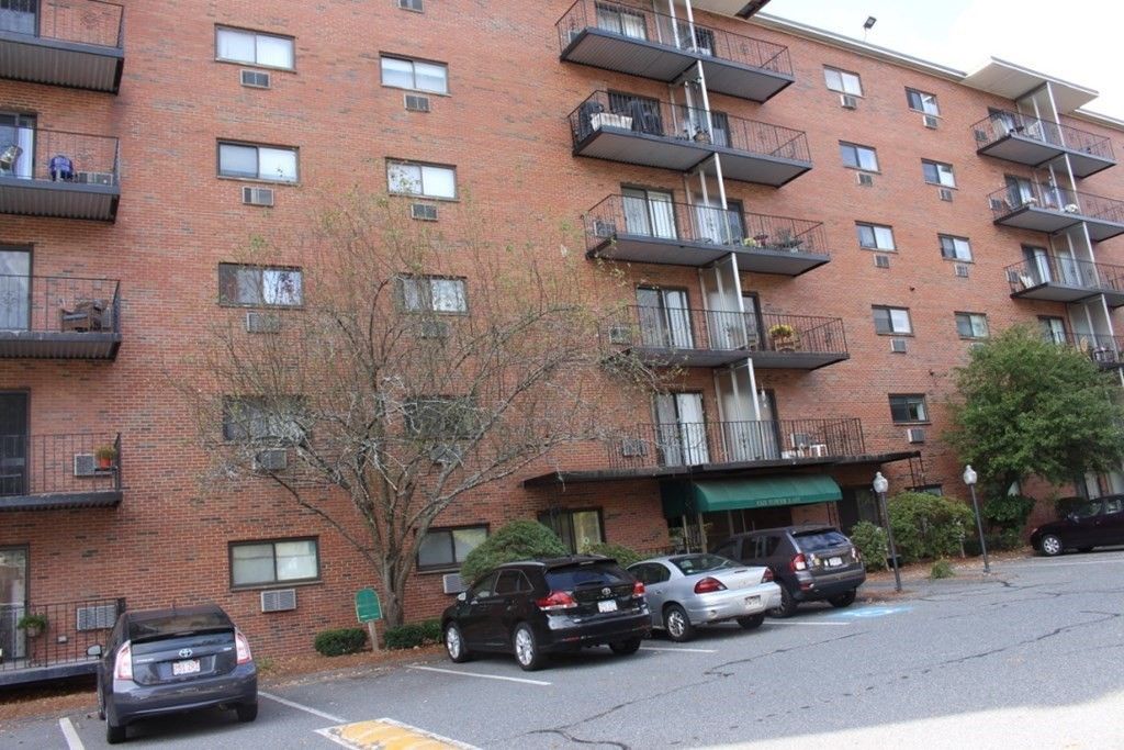 1321 Worcester Rd 612, Framingham, MA 01701