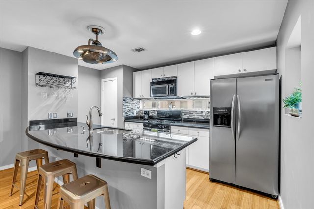 1319 Arthur Street, Houston, TX 77019