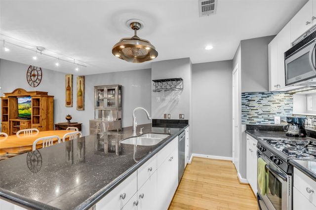 1319 Arthur Street, Houston, TX 77019
