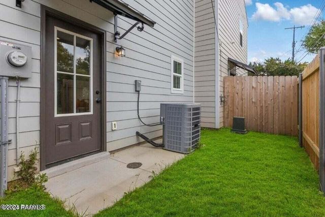 104 Whittington Drive C, Lafayette, LA 70503