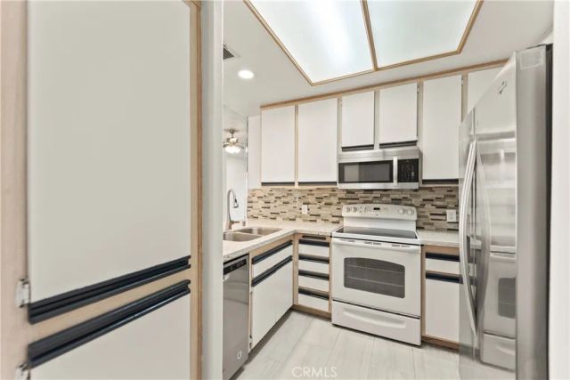 2960 Champion Way 1304, Tustin, CA 92782