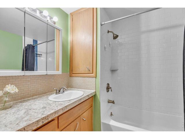 321 Crescent Dr, Loveland, CO 80538