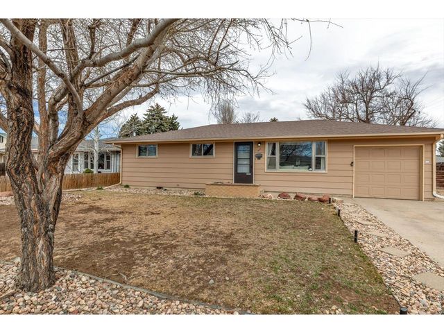 321 Crescent Dr, Loveland, CO 80538