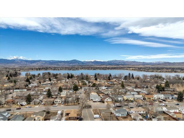 321 Crescent Dr, Loveland, CO 80538