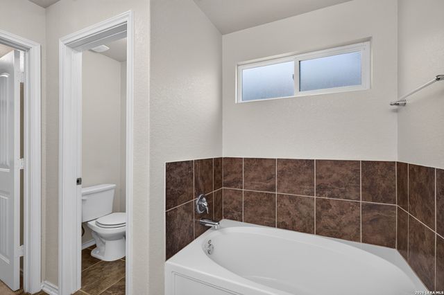 1438 ANISE LN, San Antonio, TX 78245