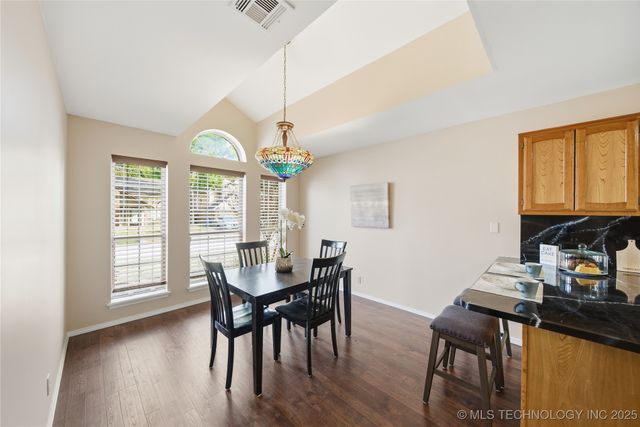 8926 E 86th Street, Tulsa, OK 74133