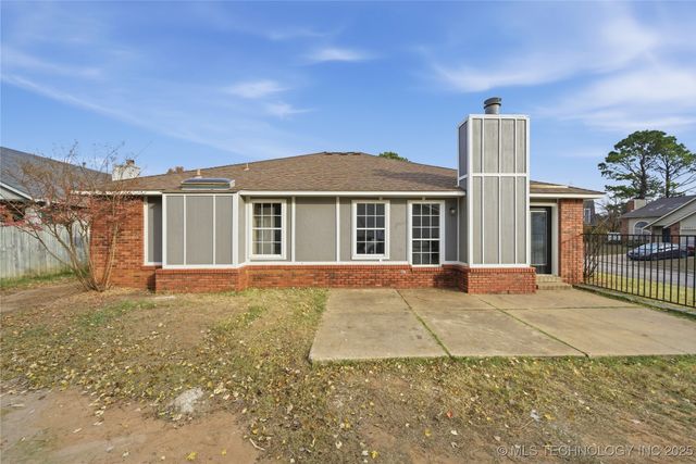 8926 E 86th Street, Tulsa, OK 74133