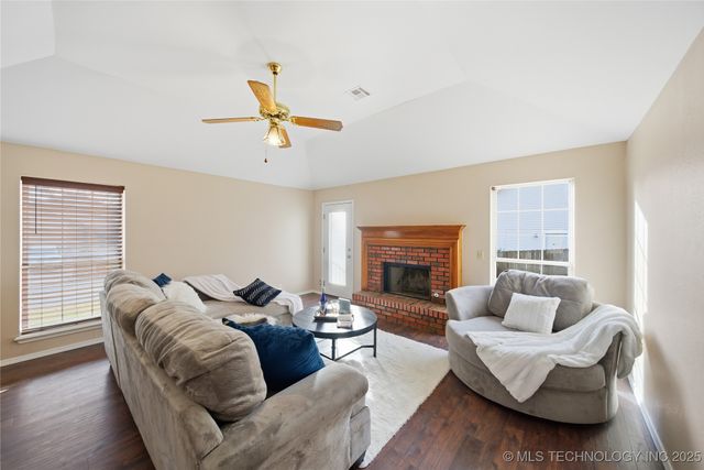 8926 E 86th Street, Tulsa, OK 74133