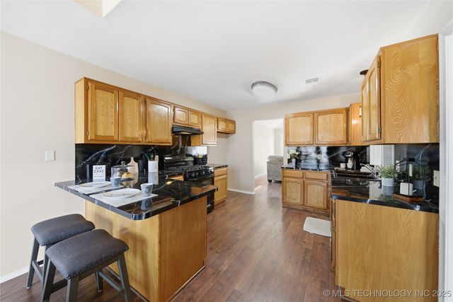 8926 E 86th Street, Tulsa, OK 74133