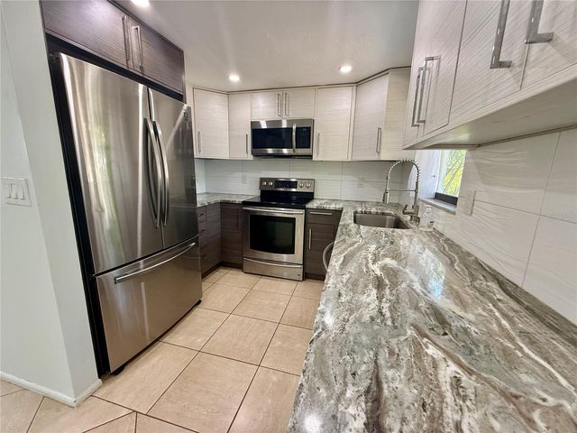 5734 OLIVE STREET, Sarasota, FL 34231