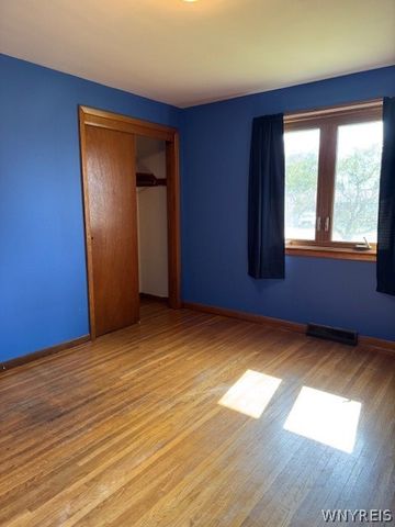 809 George Urban Boulevard, Cheektowaga, NY 14225