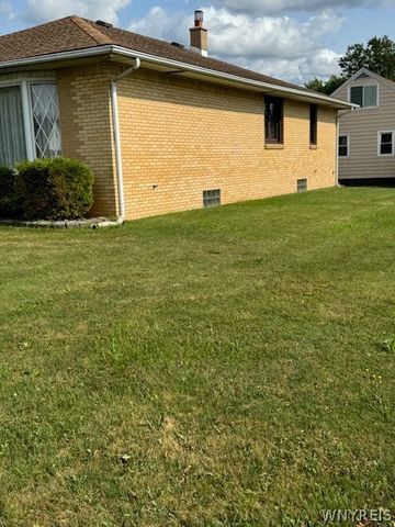 809 George Urban Boulevard, Cheektowaga, NY 14225