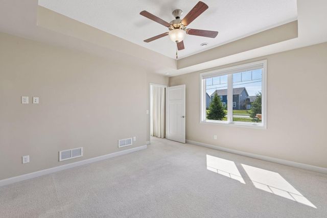 1055 Roselyn Drive, Victoria, MN 55386