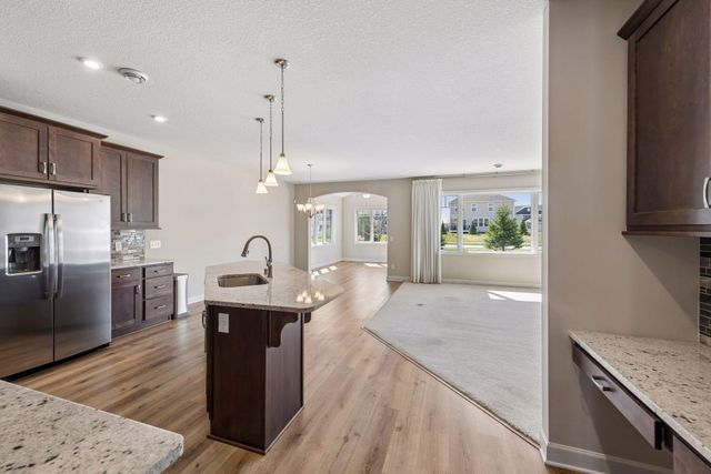 1055 Roselyn Drive, Victoria, MN 55386