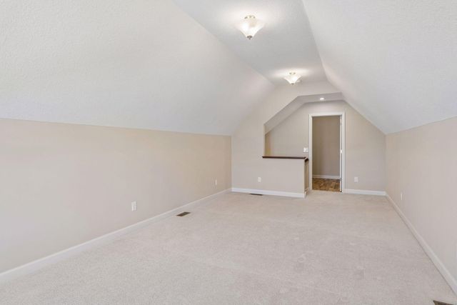 1055 Roselyn Drive, Victoria, MN 55386