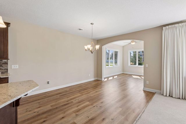 1055 Roselyn Drive, Victoria, MN 55386