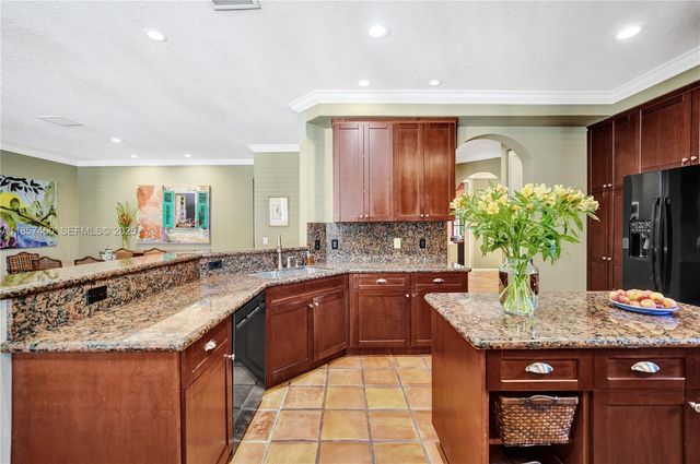 1577 Passion Vine Circle 92, Weston, FL 33326