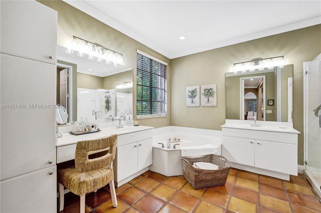 1577 Passion Vine Circle 92, Weston, FL 33326