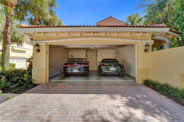 1577 Passion Vine Circle 92, Weston, FL 33326