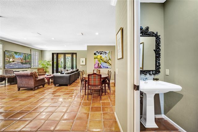 1577 Passion Vine Circle 92, Weston, FL 33326
