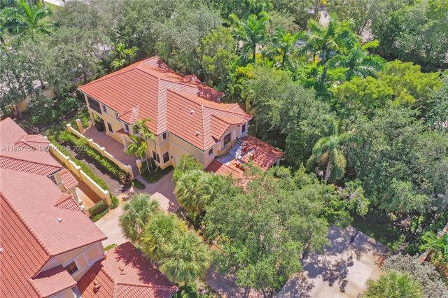 1577 Passion Vine Circle 92, Weston, FL 33326