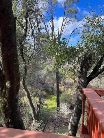 4410 Melody Lane, Redding, CA 96001