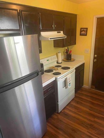 4410 Melody Lane, Redding, CA 96001