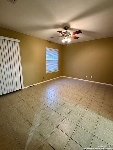 11520 Huebner Rd Apt 205, San Antonio, TX 78230