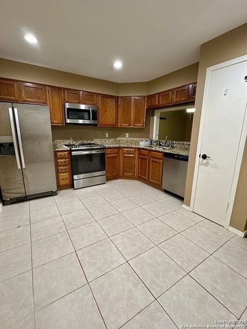 11520 Huebner Rd Apt 205, San Antonio, TX 78230