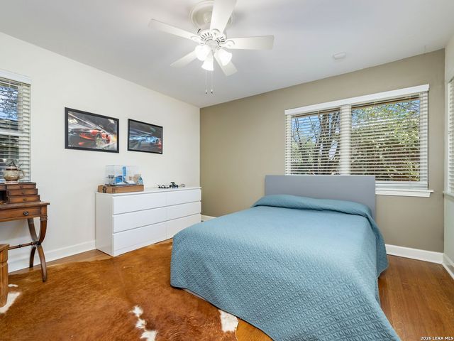 327 Tophill, San Antonio, TX 78209