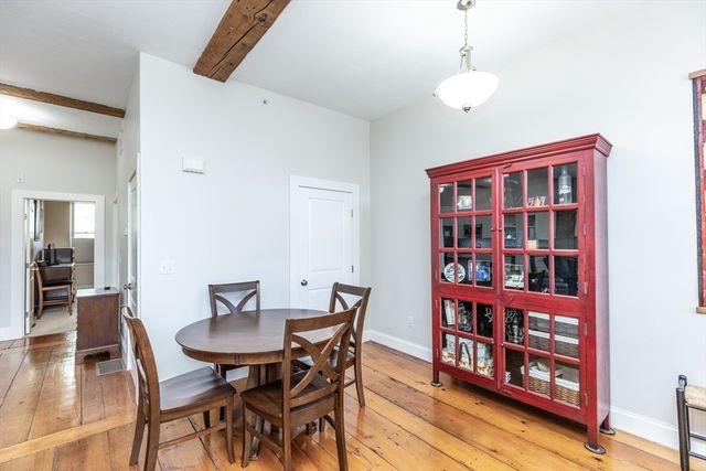 8 Union St 1, Salem, MA 01970