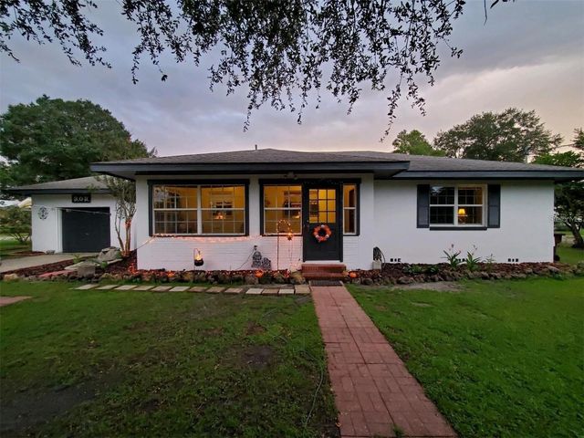 308 NE 10TH AVENUE, Mulberry, FL 33860