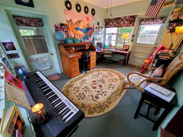 308 NE 10TH AVENUE, Mulberry, FL 33860