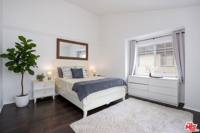 2003 Artesia Boulevard 105, Torrance, CA 90504