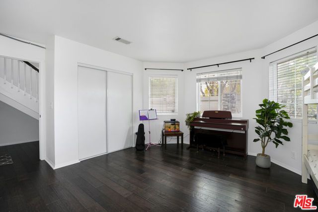 2003 Artesia Boulevard 105, Torrance, CA 90504