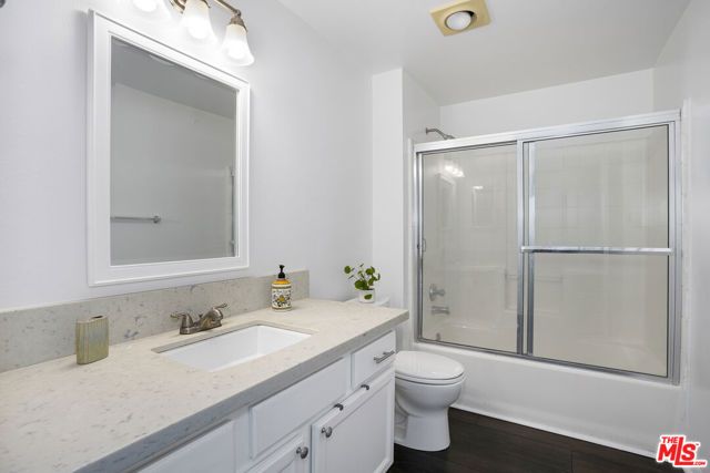 2003 Artesia Boulevard 105, Torrance, CA 90504