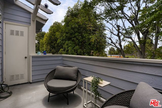 2003 Artesia Boulevard 105, Torrance, CA 90504